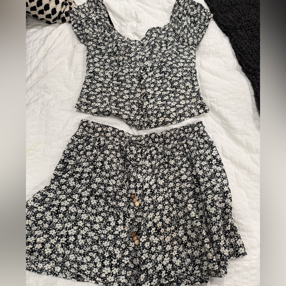 Heartloom Floral Black and White Two-Piece Set